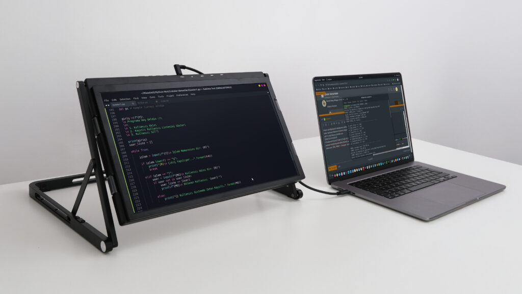 15.6" Trimonitör (Stantlı)
